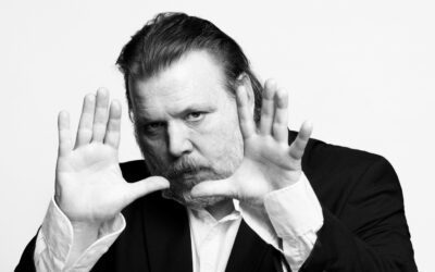 Nicolas Bro giver en sviner på Teatret ved Sorte Hest